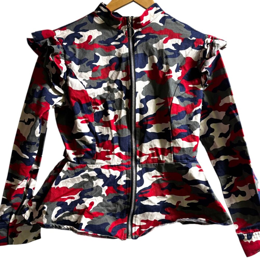 Camo Ruffle shoulders zip up jacket girl's‎ XL